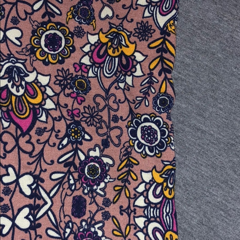 LulaRoe Randy - Picture 2 of 3